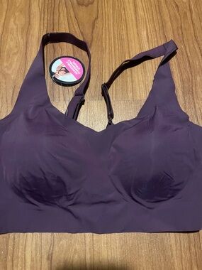 3/$20. NWT Bali Bra M